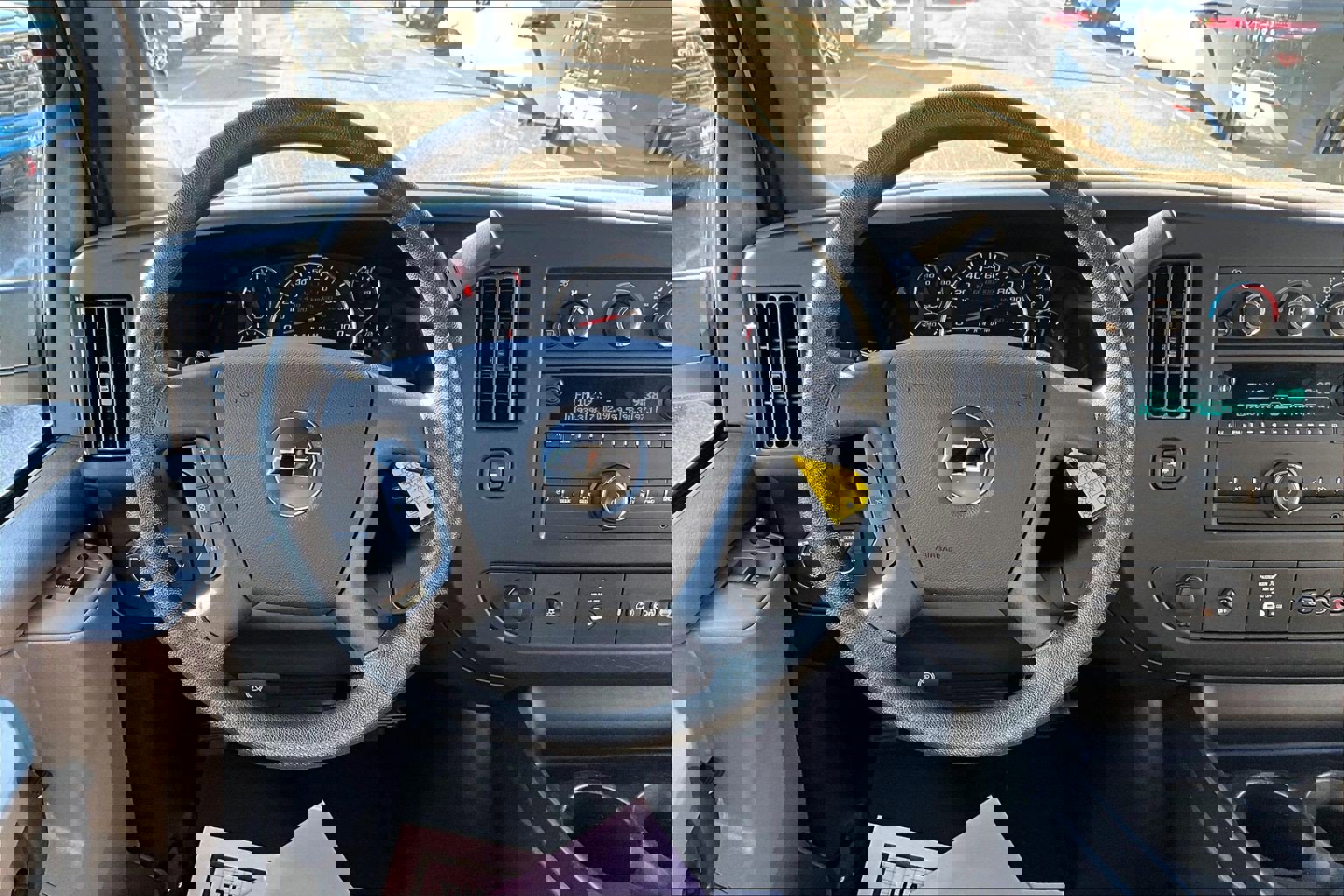 Used 2018 Chevrolet Express 2500 LT w/ LT Preferred Equipment Group image 5