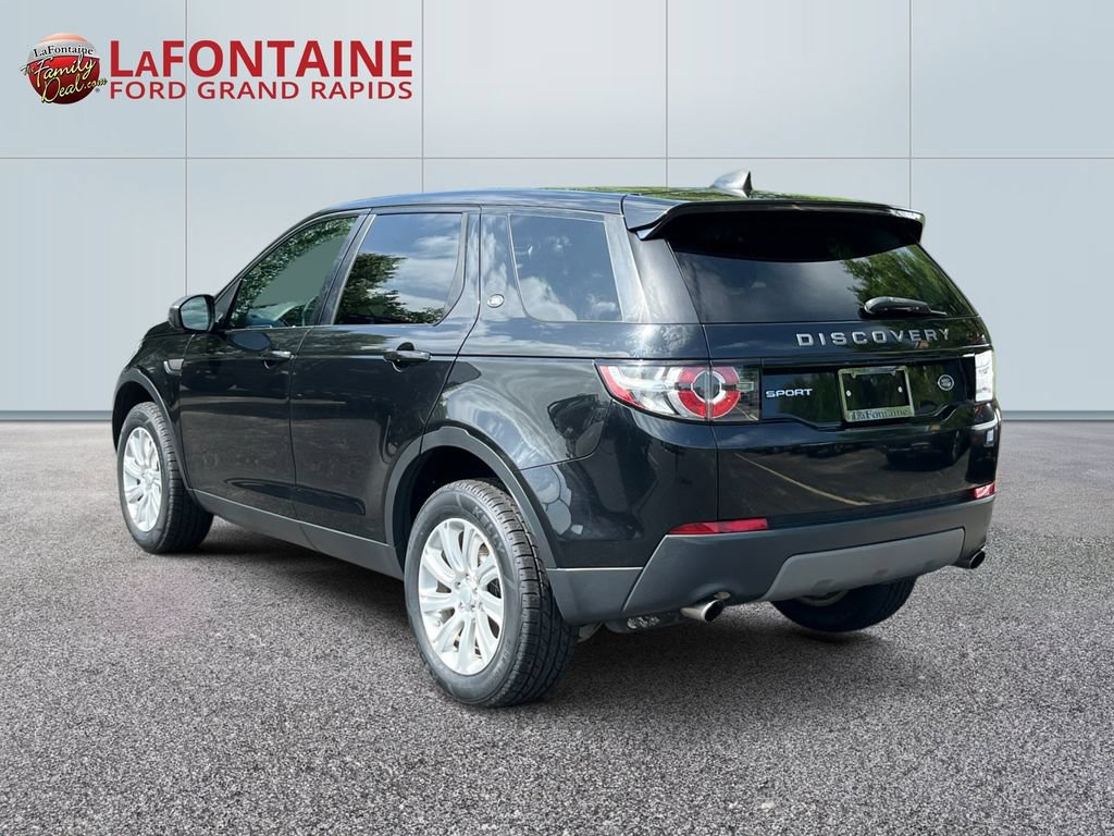 Used 2017 Land Rover Discovery Sport SE AWD/4WD image 5