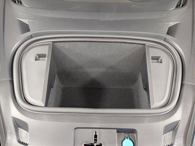 New 2026 Porsche Taycan 4S image 26