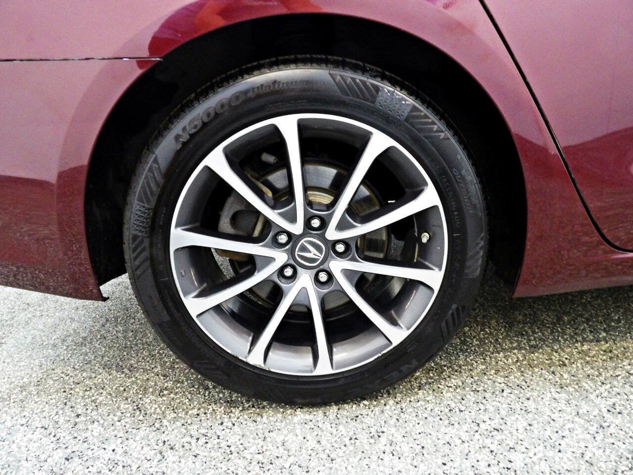 Used 2016 Acura TLX w/ Technology Package FWD image 22