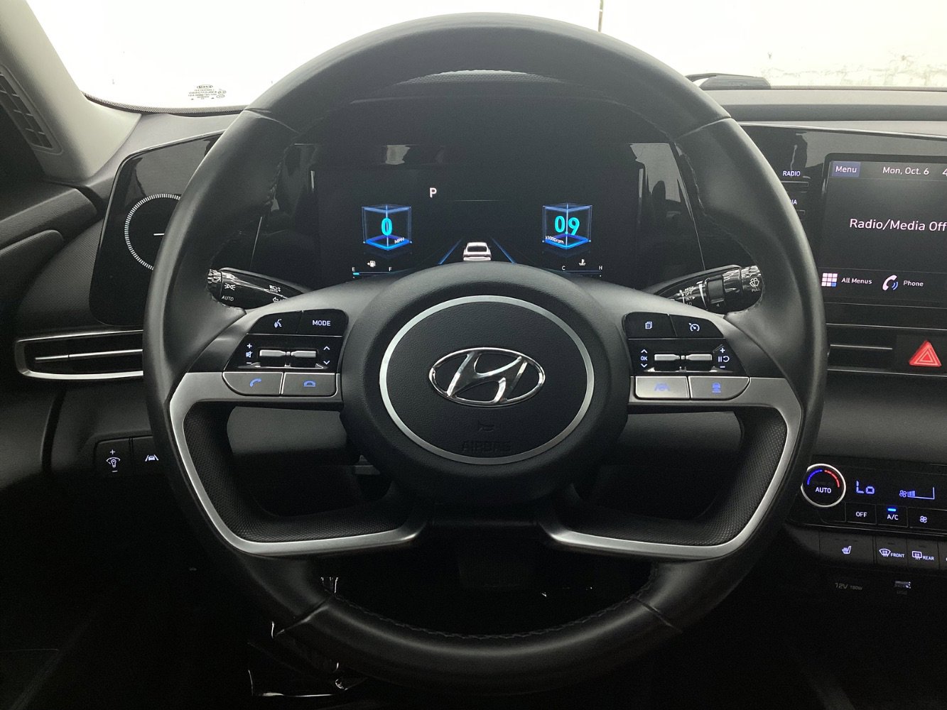Used 2021 Hyundai Elantra SEL w/ Convenience Package image 30