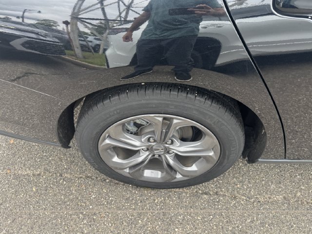 Used 2023 Honda Accord EX image 12