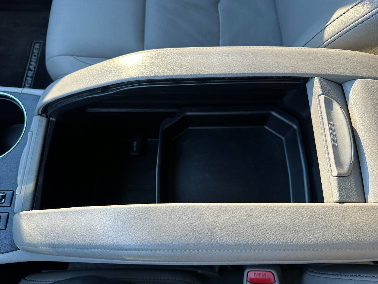 Used 2015 Toyota Highlander XLE AWD/4WD image 61