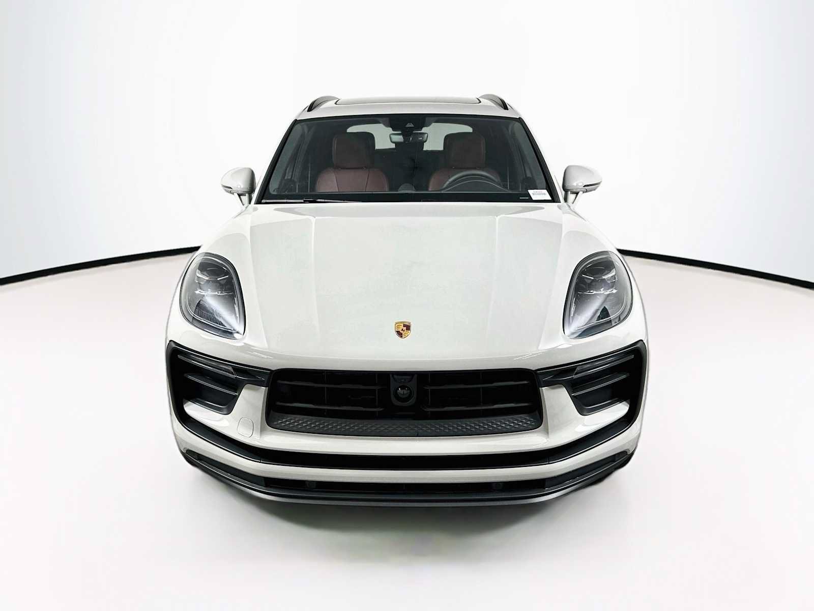 New 2026 Porsche Macan AWD/4WD image 6