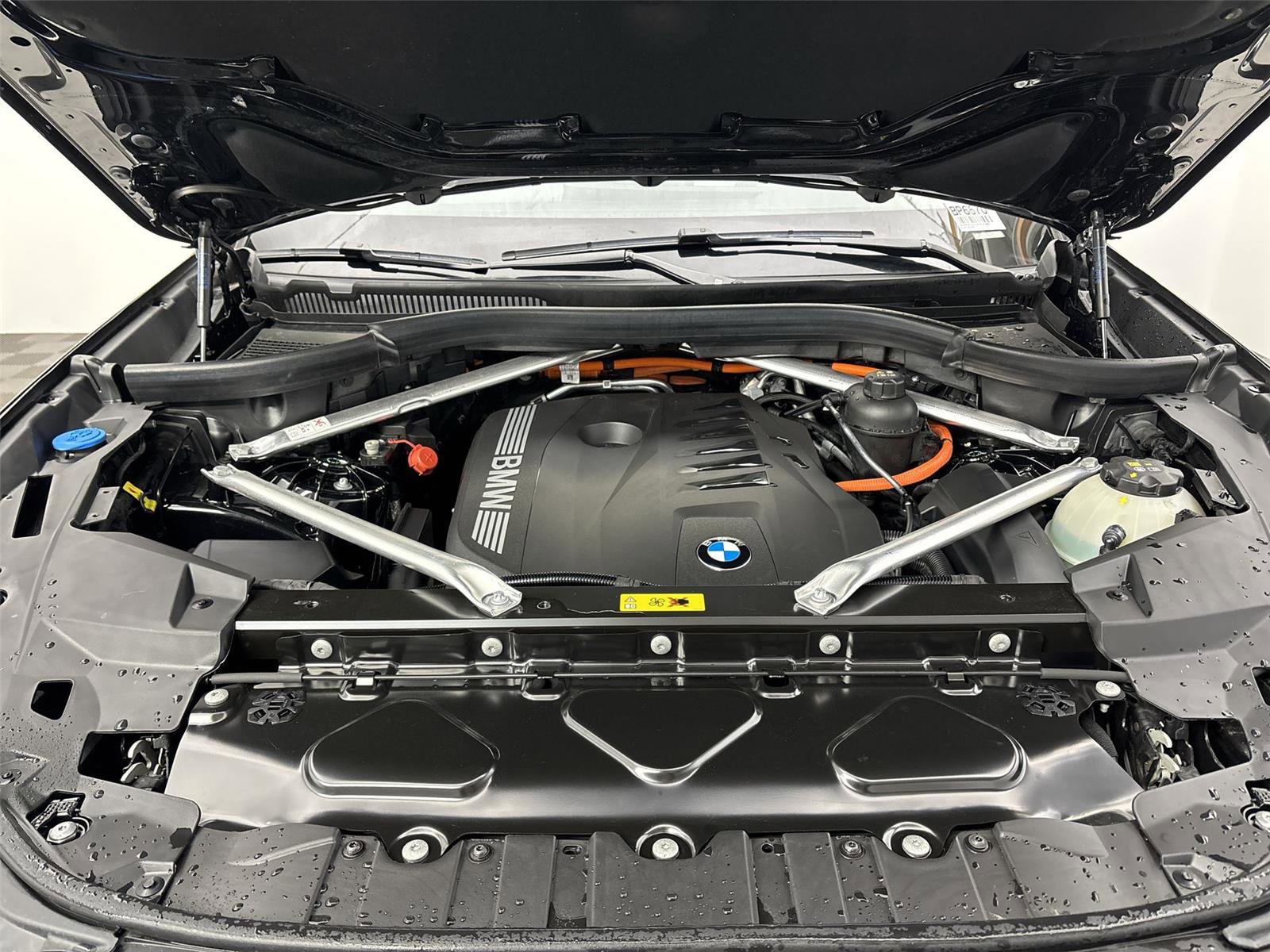 Used 2025 BMW X5 xDrive50e w/ M Sport Package image 20