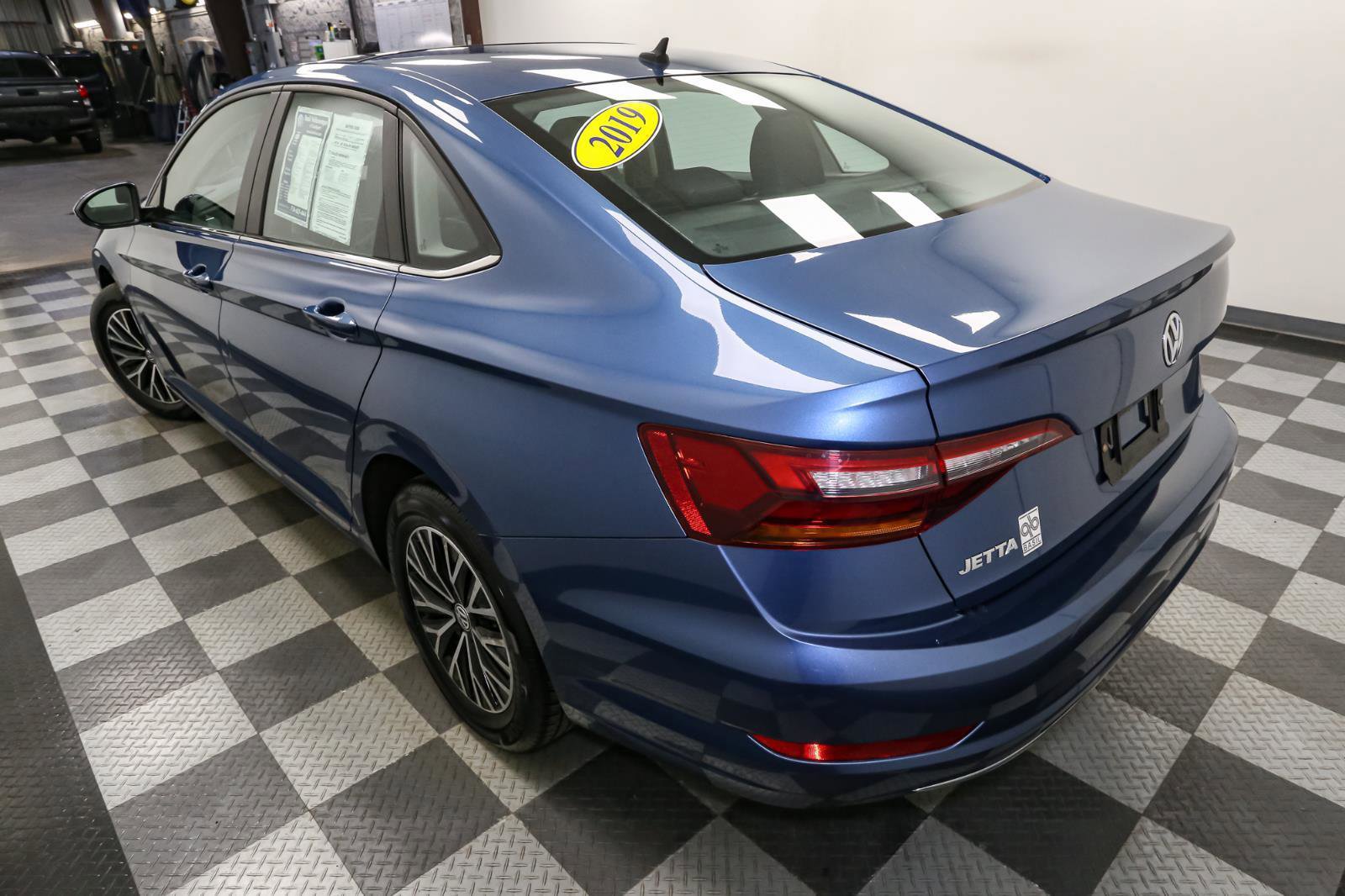 Certified 2019 Volkswagen Jetta SE image 11