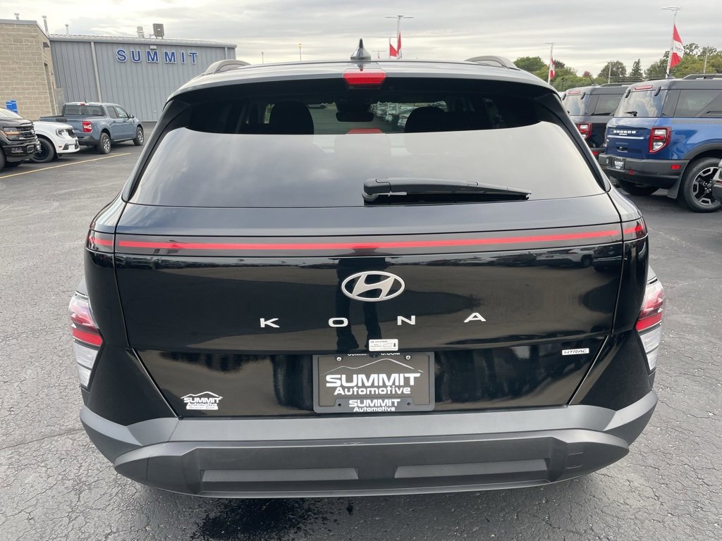 Used 2024 Hyundai Kona SEL image 30