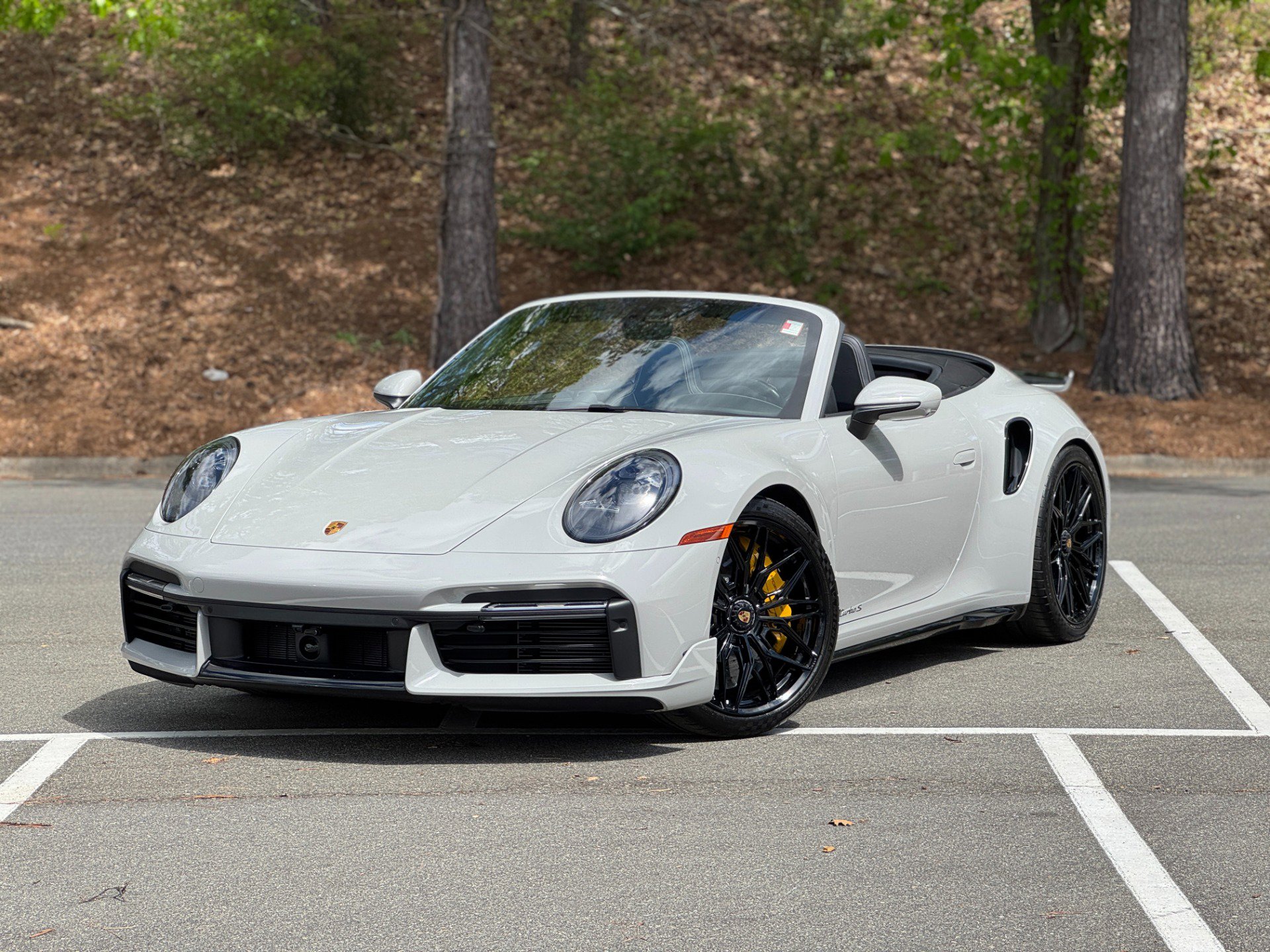 Used 2022 Porsche 911 Cabriolet AWD/4WD image 1