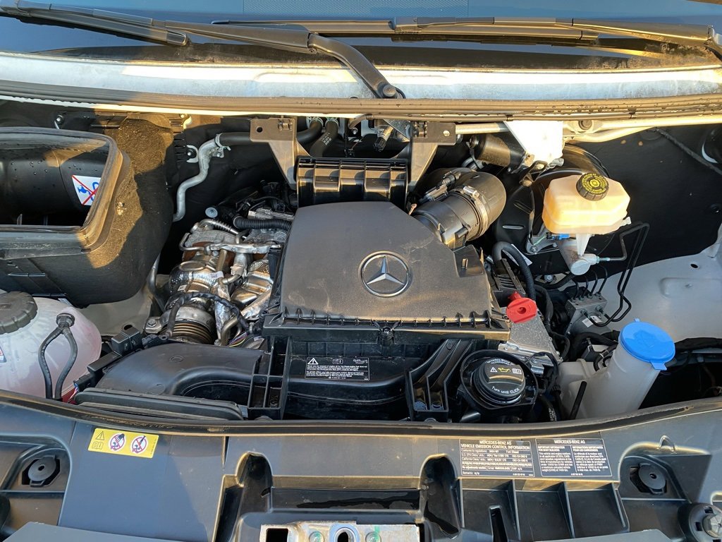 Used 2024 Mercedes-Benz Sprinter 2500 image 25