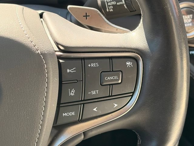 Used 2023 Lexus LS 500 w/ Interior Upgrade Package RWD image 15