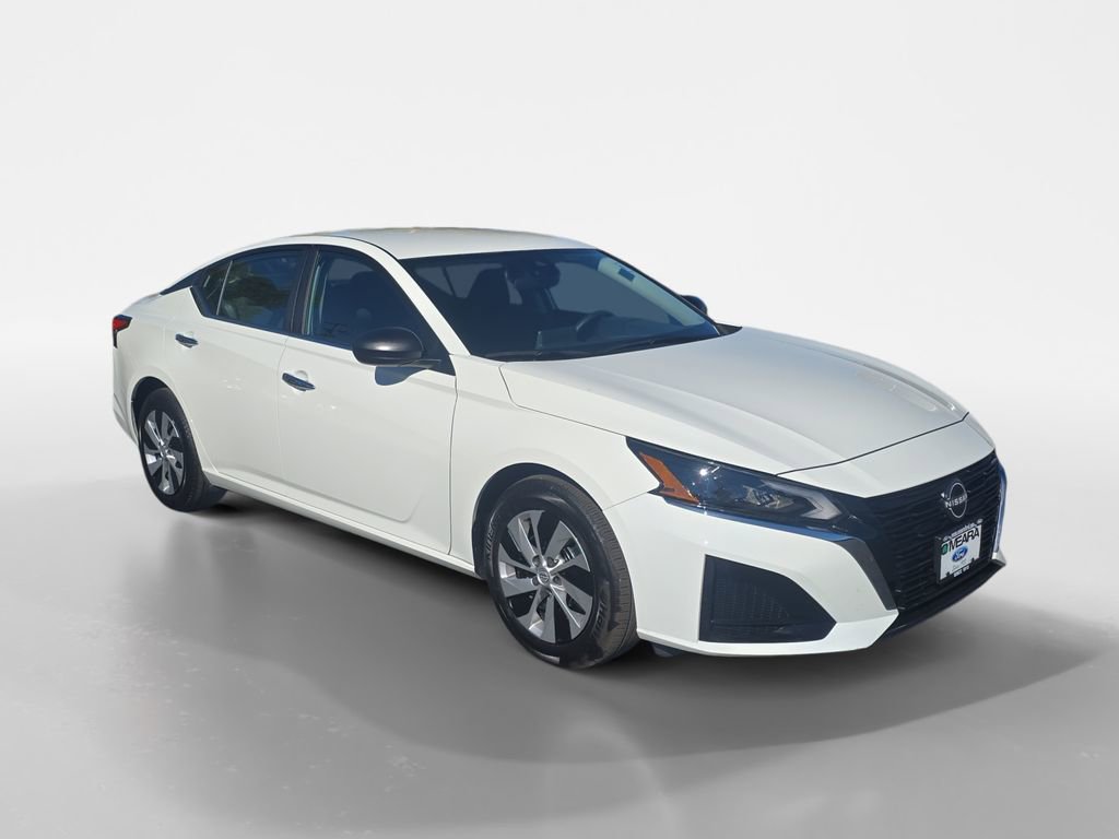 Used 2025 Nissan Altima 2.5 S image 8