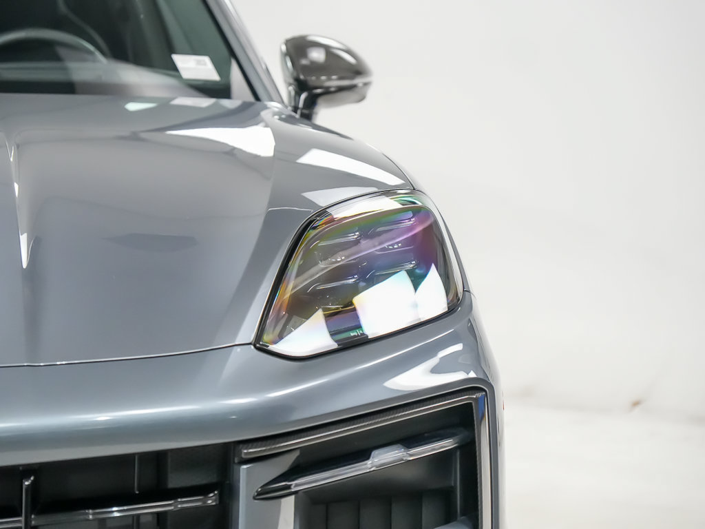 New 2026 Porsche Cayenne GTS w/ Premium Package Plus AWD/4WD image 7