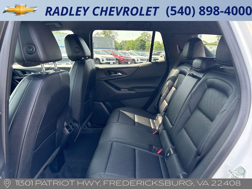Certified 2025 Chevrolet Equinox LT w/ Convenience Package II AWD/4WD image 12