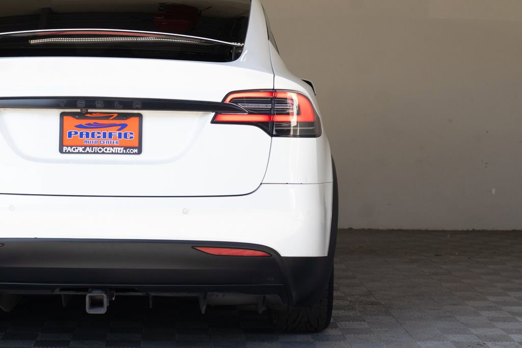 Used 2018 Tesla Model X 75D AWD/4WD image 12