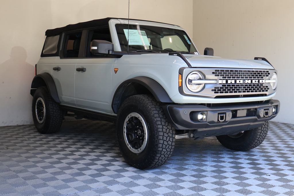 Used 2022 Ford Bronco Badlands AWD/4WD image 6