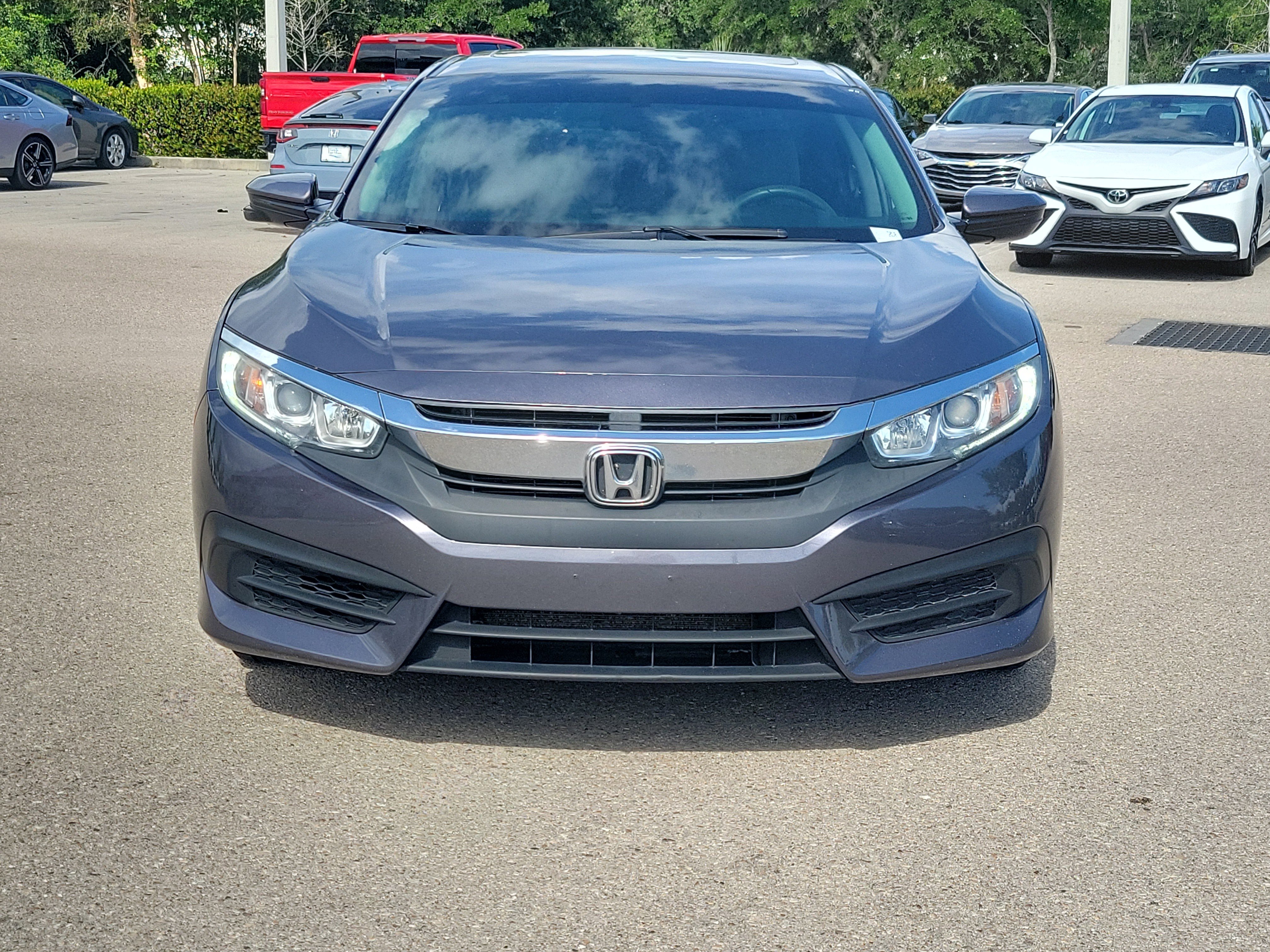 Used 2018 Honda Civic EX image 2