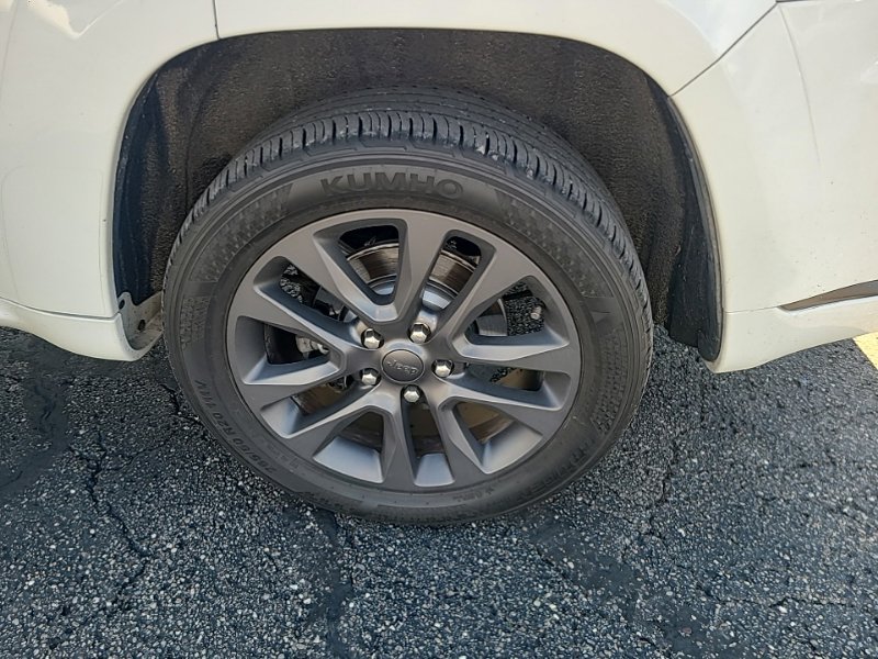 Used 2019 Jeep Grand Cherokee High Altitude AWD/4WD image 9