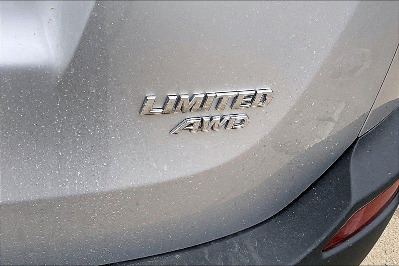 Used 2015 Toyota RAV4 Limited w/ Technology Package AWD/4WD image 24