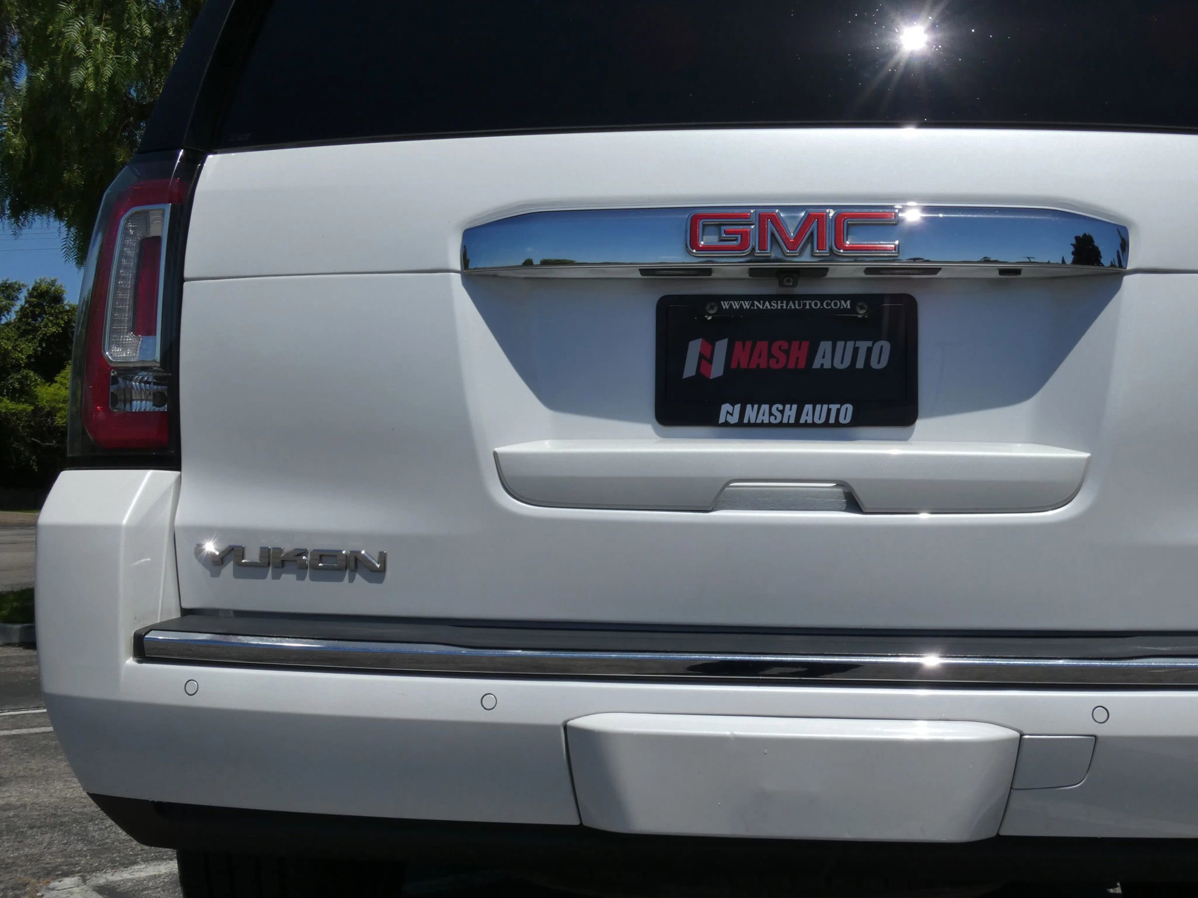 Used 2018 GMC Yukon Denali w/ Denali Ultimate Package image 12