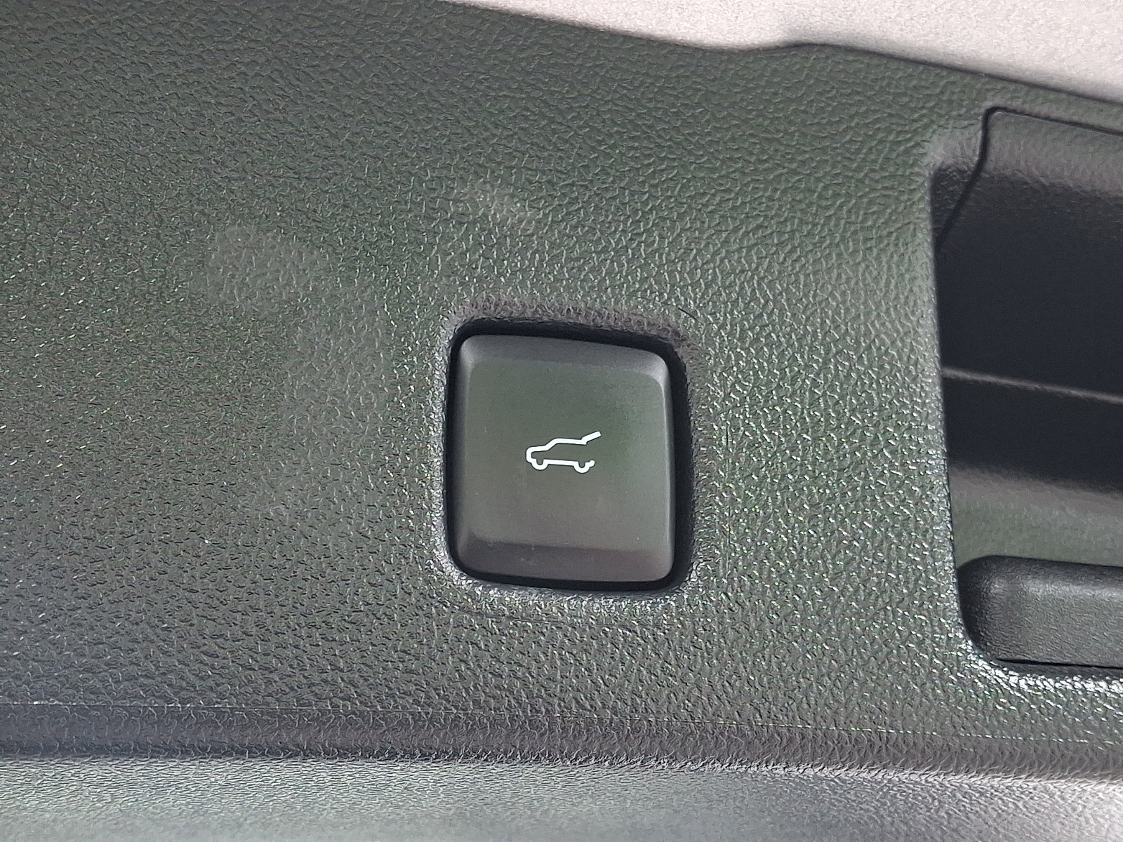 Certified 2023 Ford Escape Active w/ Cold Weather Package FWD image 30