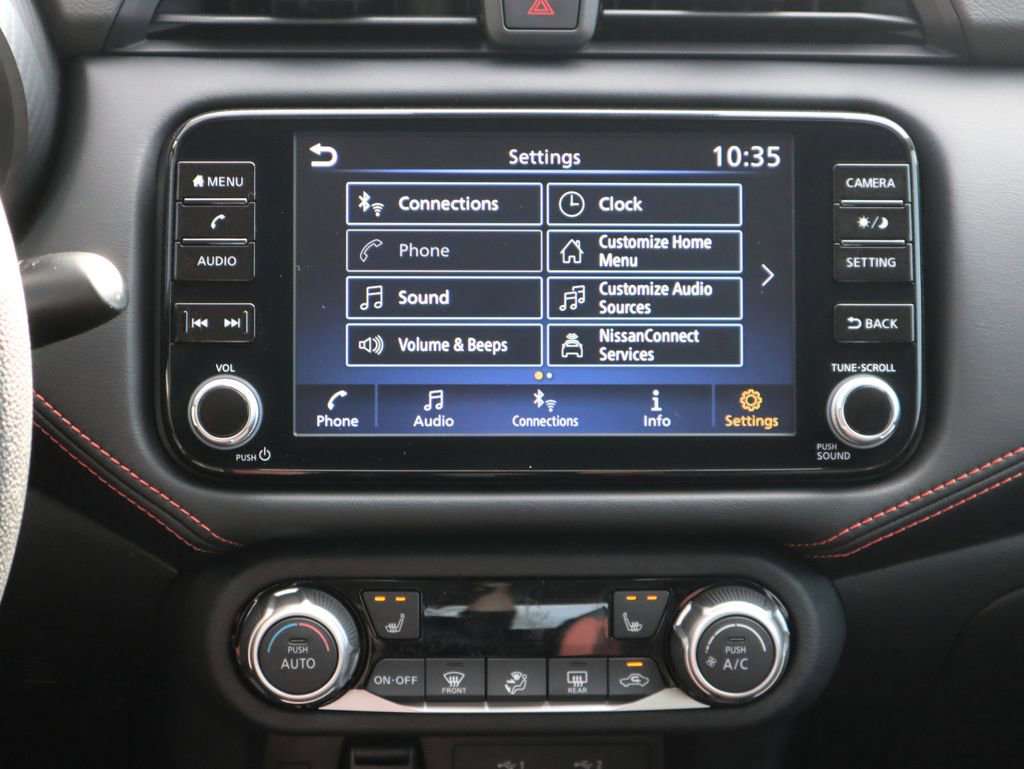 New 2025 Nissan Versa SR w/ Trunk Package image 14