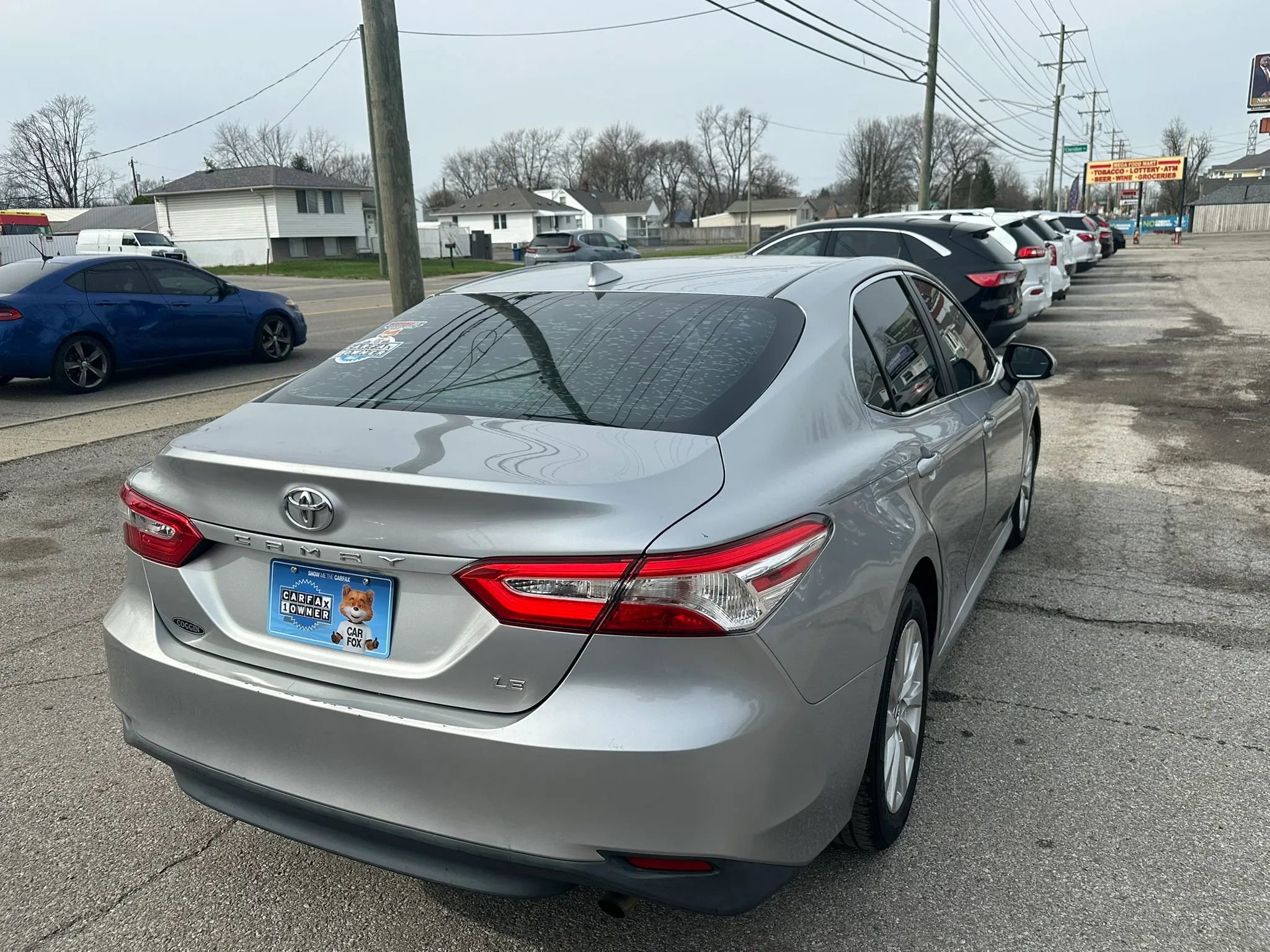 Used 2019 Toyota Camry LE image 5