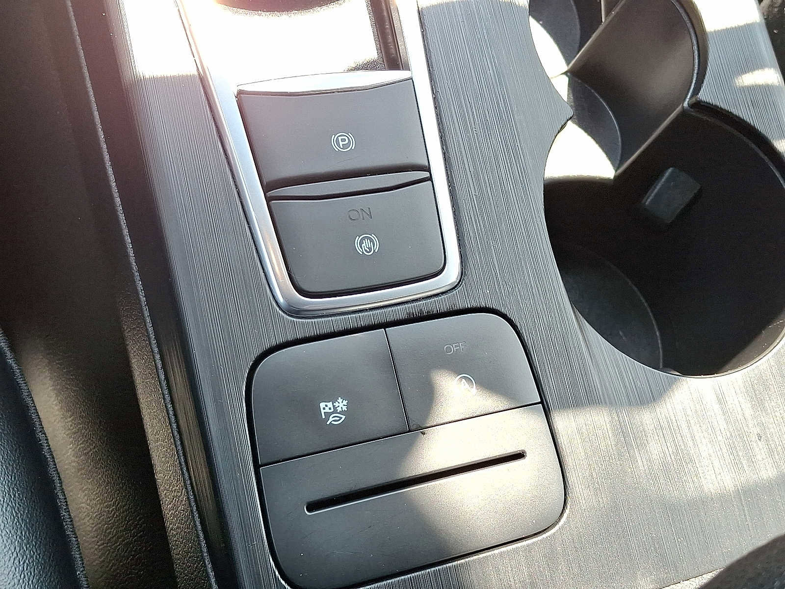 Used 2024 Ford Escape ST-Line image 23