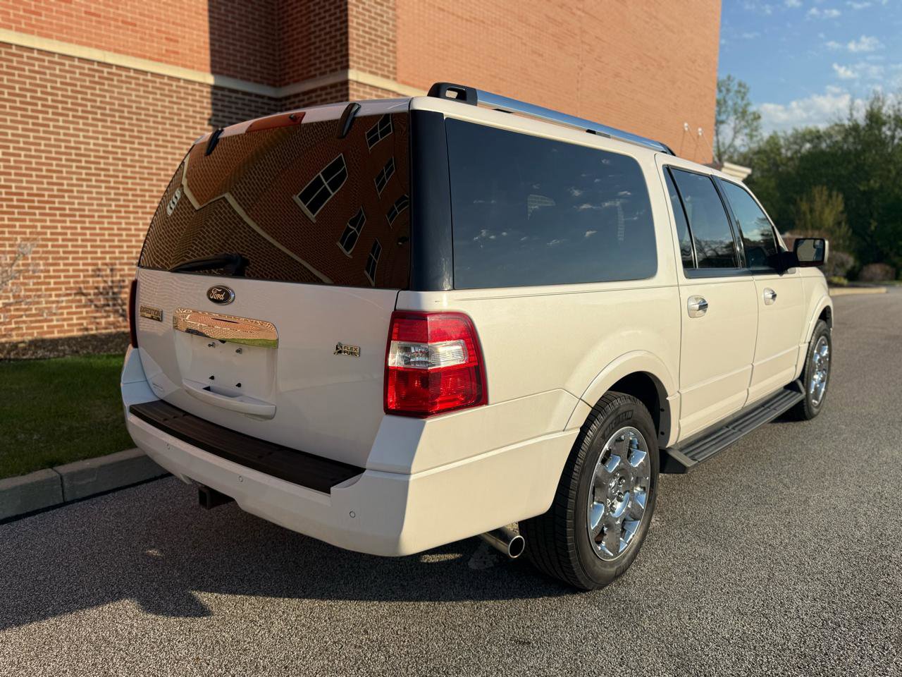 Used 2014 Ford Expedition EL Limited w/ Equipment Group 301A image 14