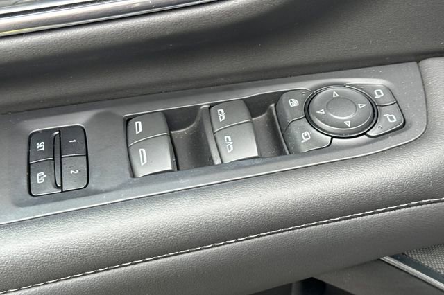 Used 2023 Chevrolet Tahoe Z71 w/ Luxury Package image 12