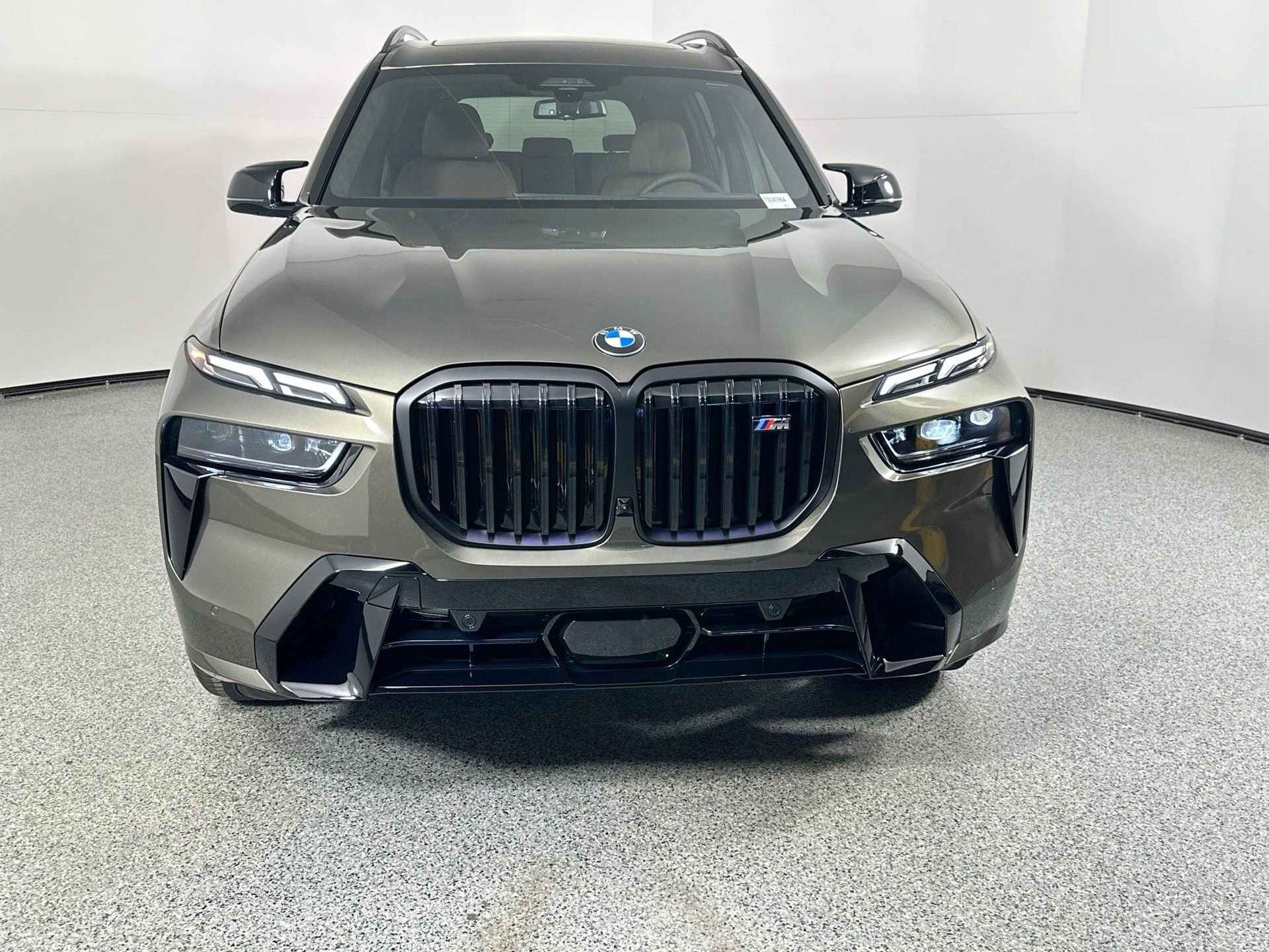 New 2026 BMW X7 M60i image 2