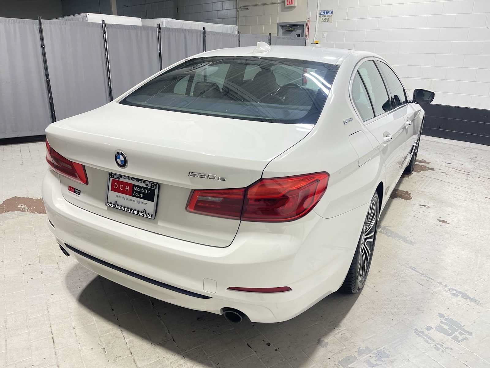 Used 2018 BMW 530e xDrive AWD/4WD image 26