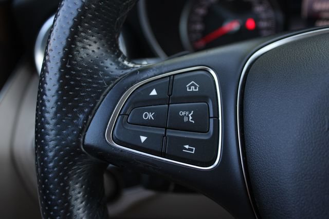 Used 2016 Mercedes-Benz C 300 Sedan image 7