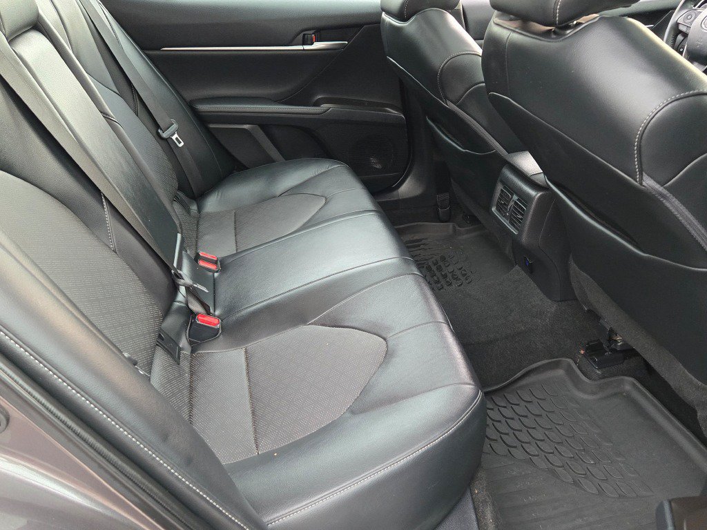 Used 2022 Toyota Camry XSE w/ Navigation Package FWD image 12
