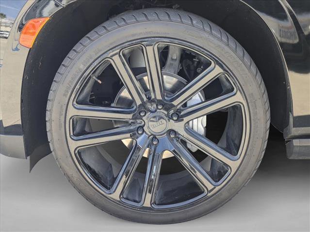 Used 2021 GMC Yukon Denali w/ Denali Premium Package image 29