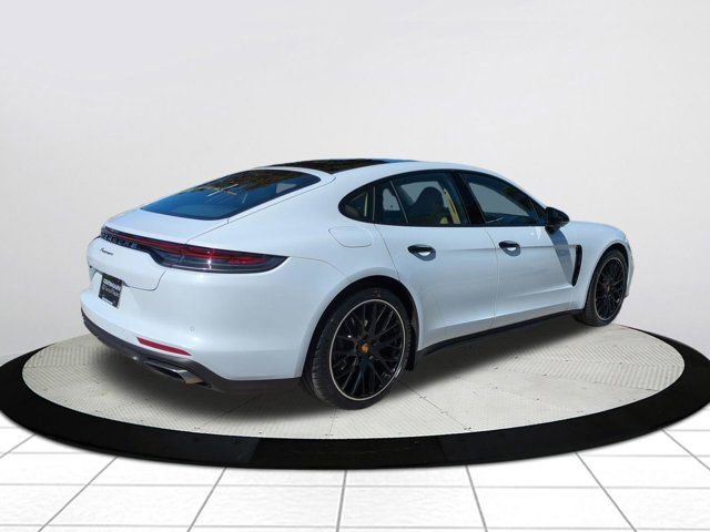 Used 2022 Porsche Panamera image 3