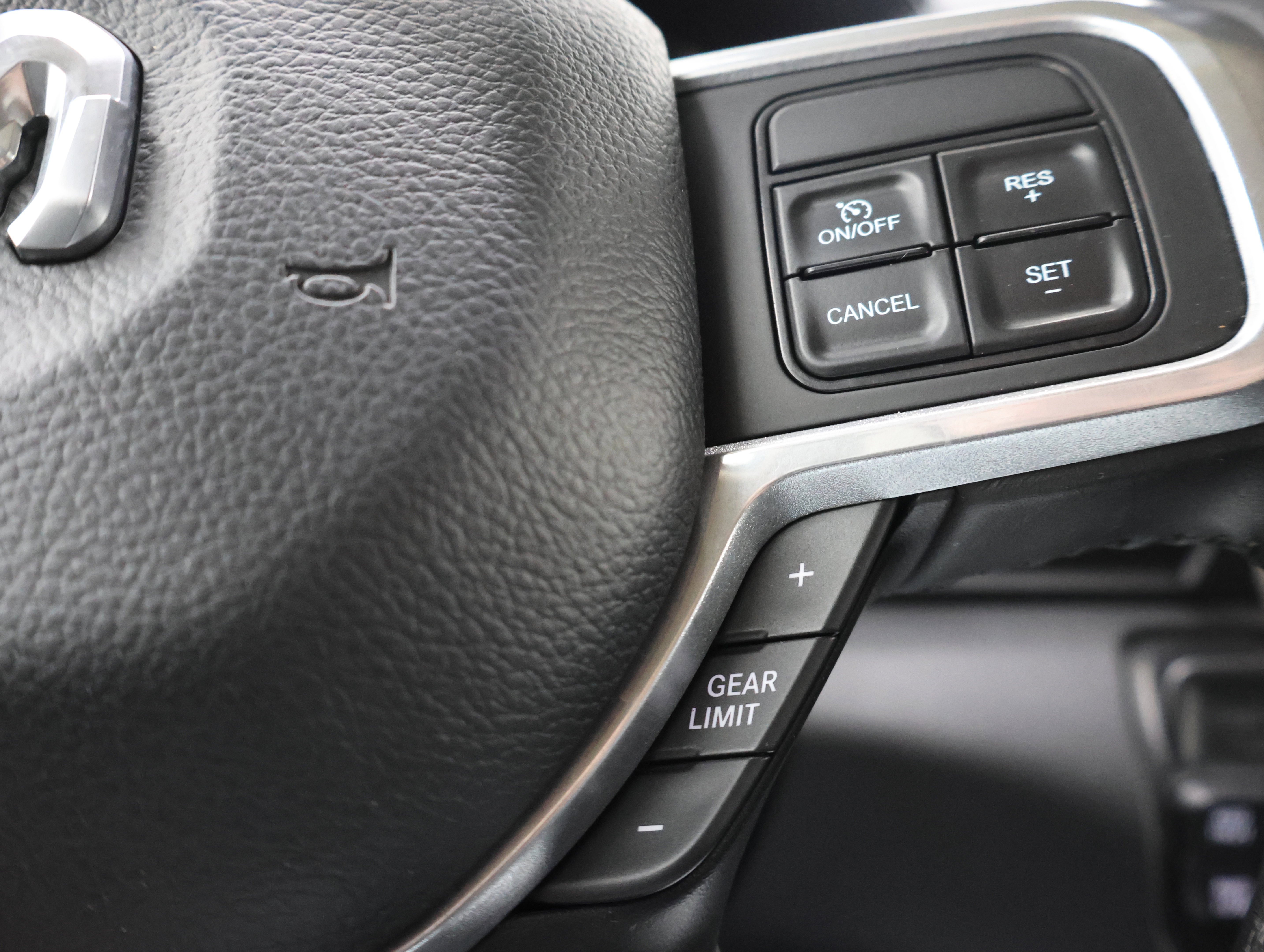 Used 2021 RAM 2500 Laramie AWD/4WD image 14