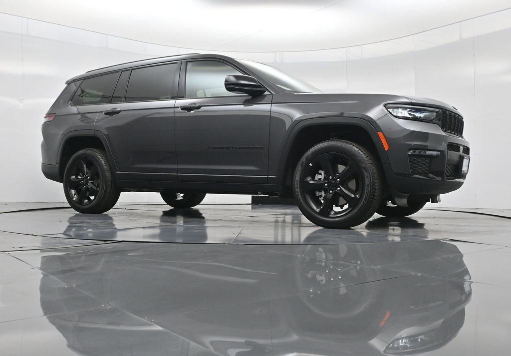 New 2025 Jeep Grand Cherokee L Limited w/ Black Appearance Package image 40