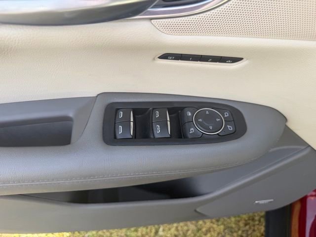 Used 2019 Cadillac XT5 Premium Luxury AWD/4WD image 17