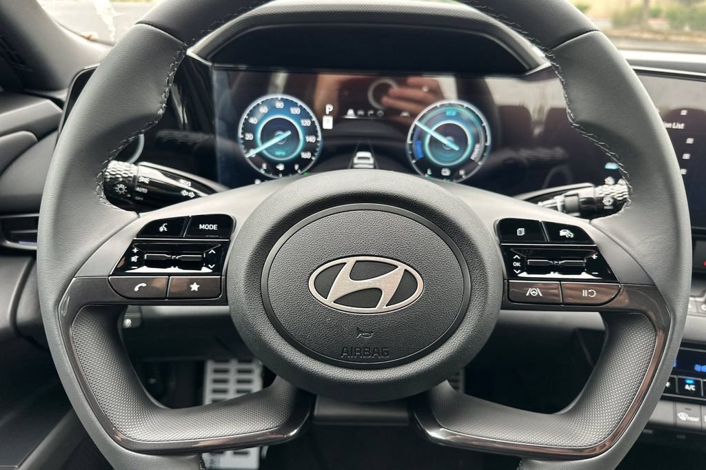 New 2026 Hyundai Elantra SEL FWD image 20