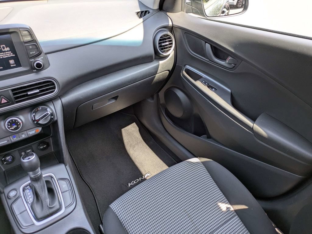 Used 2019 Hyundai Kona SE FWD image 16