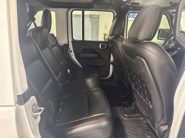 Used 2018 Jeep Wrangler Unlimited Rubicon w/ Dual Top Group AWD/4WD image 21