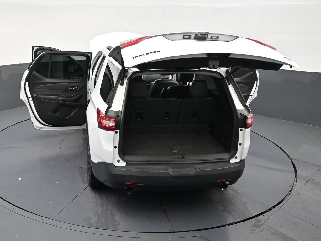Used 2021 Chevrolet Traverse RS FWD image 33