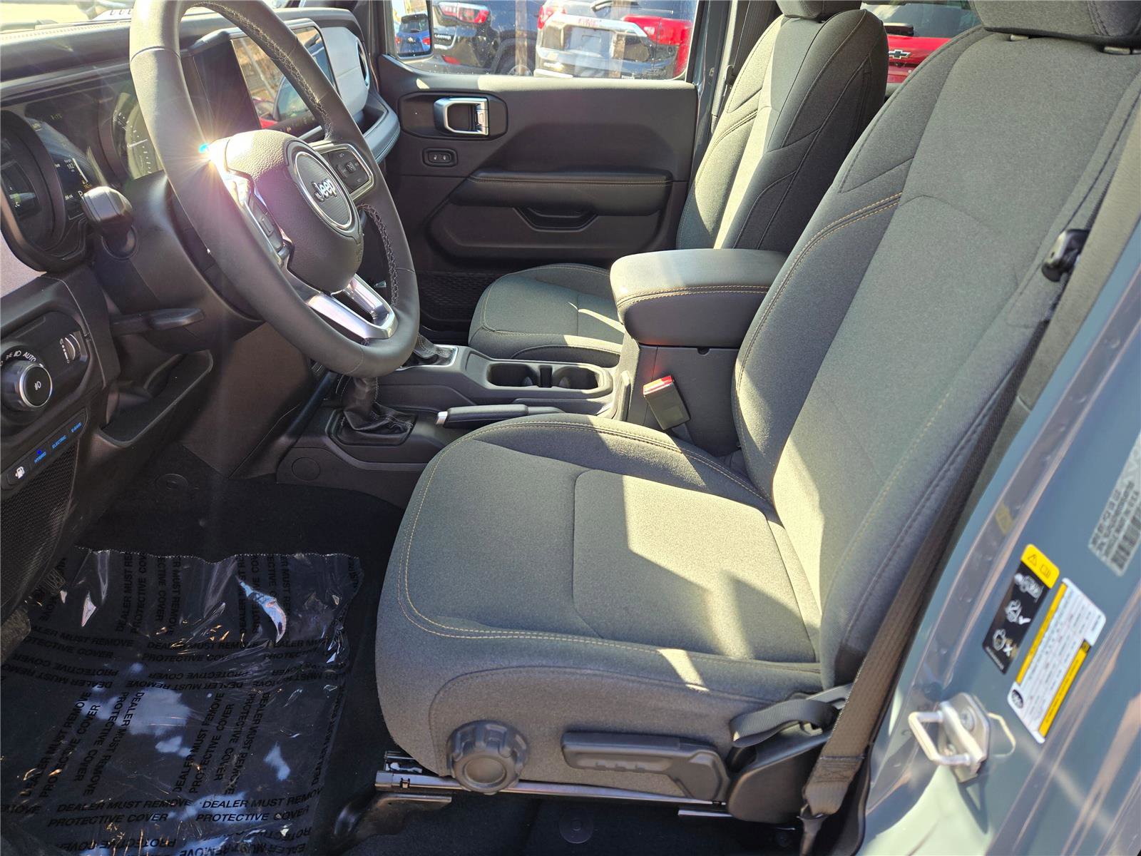 Used 2025 Jeep Wrangler Sahara AWD/4WD image 16