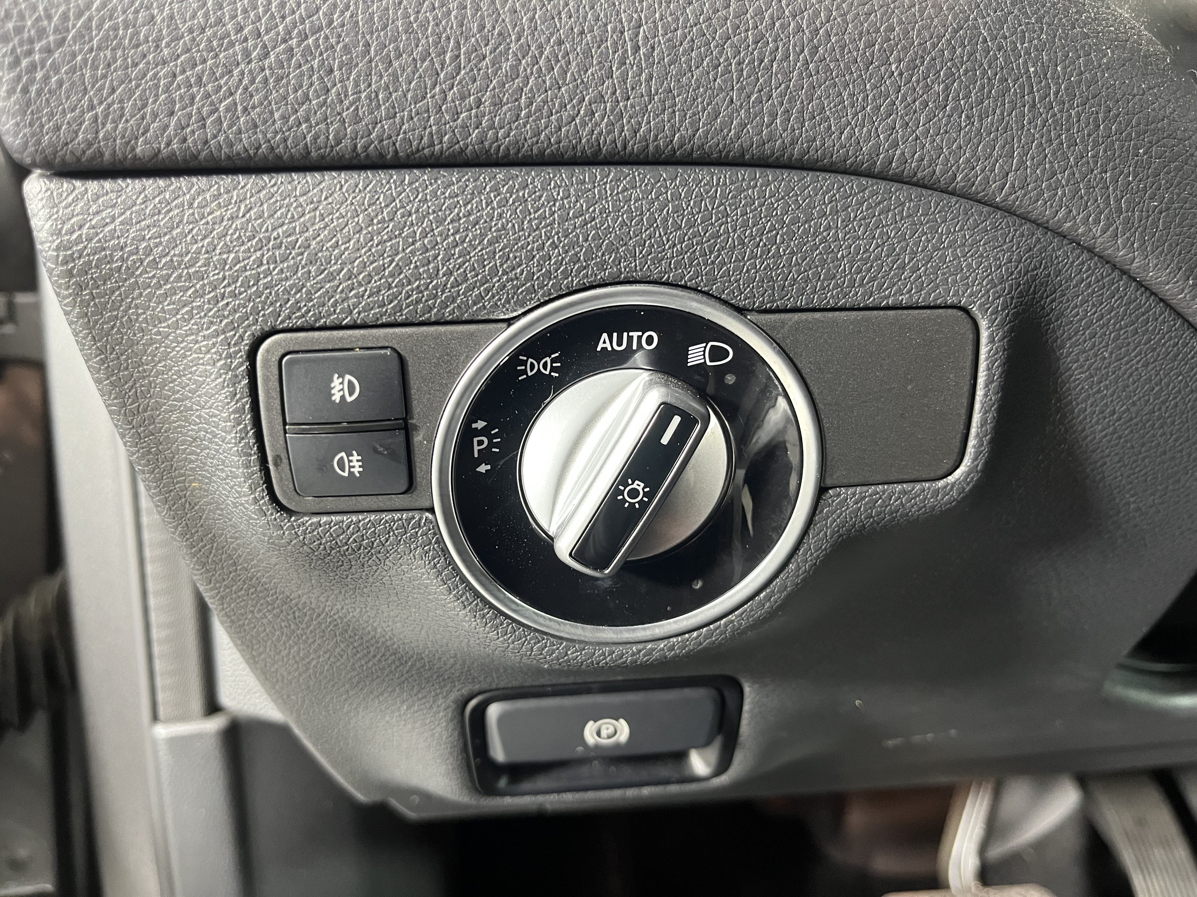Used 2019 Mercedes-Benz GLA 250 4MATIC image 20