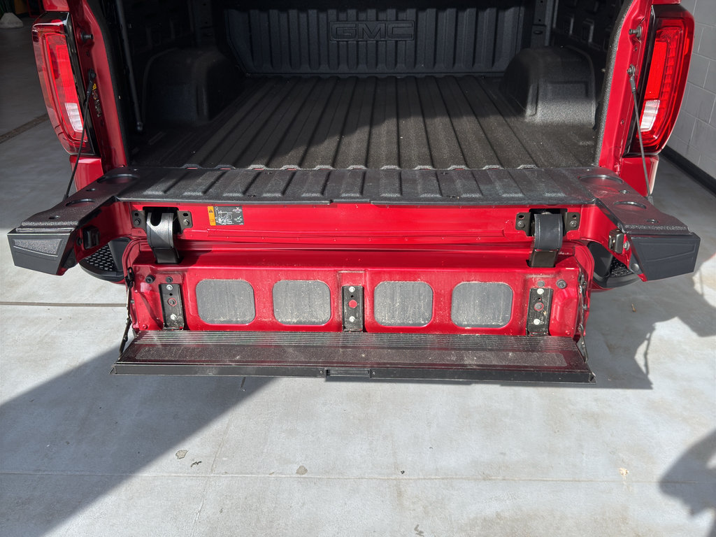 Used 2025 GMC Sierra 1500 AT4 w/ AT4 Premium Package AWD/4WD image 25