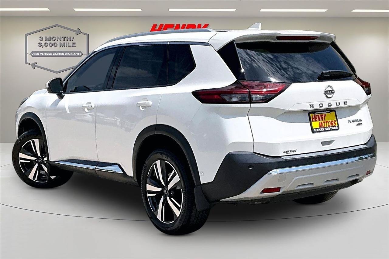 Used 2022 Nissan Rogue Platinum w/ Head-Up Display Package AWD/4WD image 4
