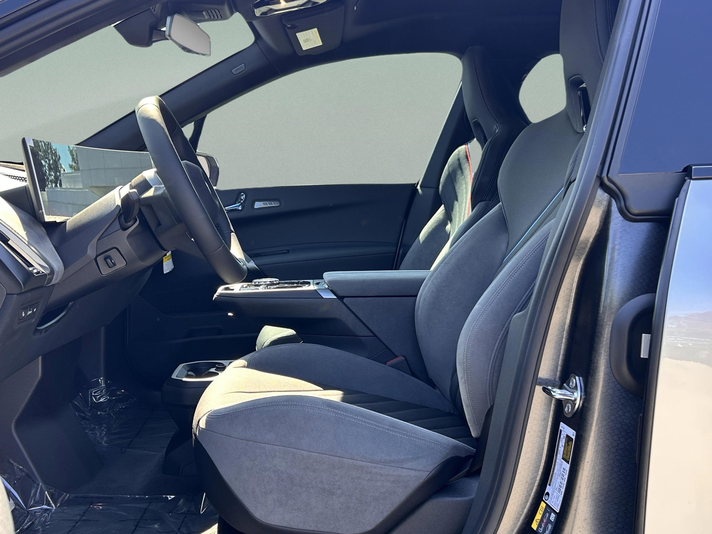 Used 2026 BMW iX xDrive60 w/ M Sport Package image 26