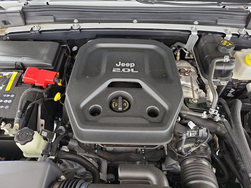 Used 2022 Jeep Wrangler Unlimited Rubicon 4xe AWD/4WD image 10