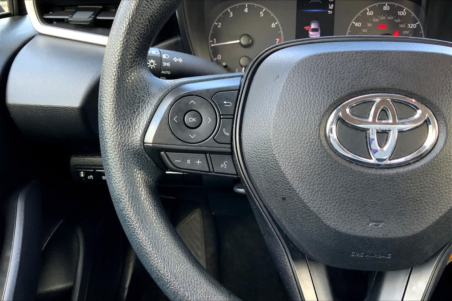 Used 2023 Toyota Corolla LE FWD image 23