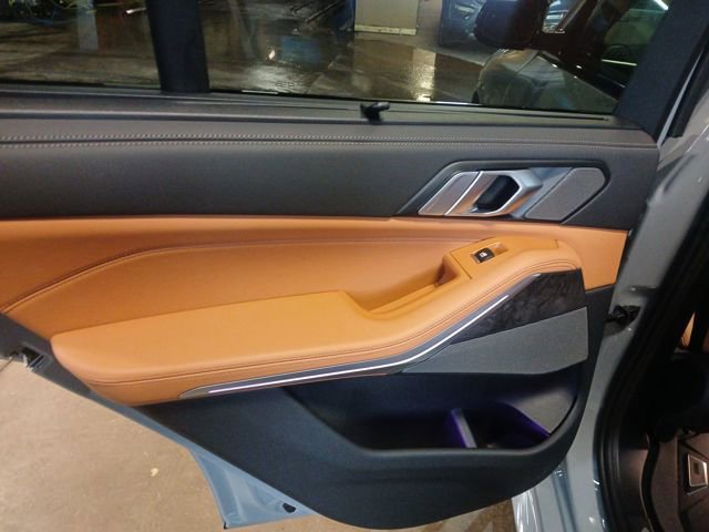 Used 2025 BMW X5 M60i image 39